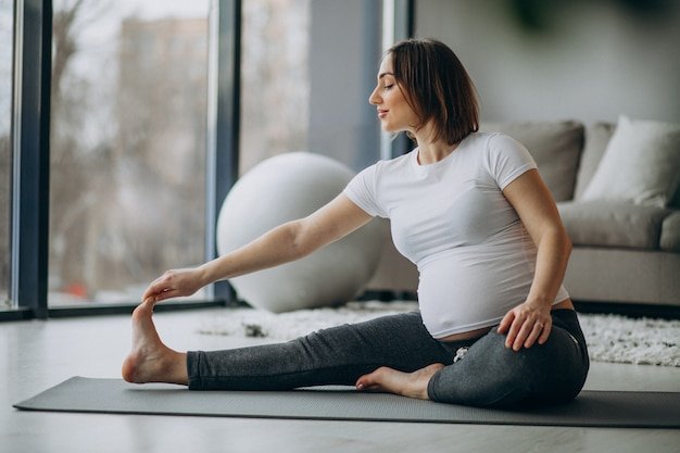 Yoga for Digestive Harmony During Pregnancy