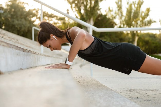 7-Day 'No-Crunch' Core Challenge