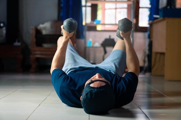 10-Minute Bedtime Spinal Unwind